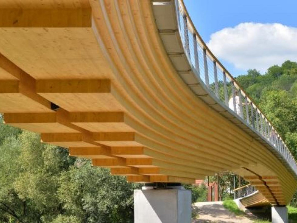 Uusia innovaatioita puusiltojen rakentamiseen