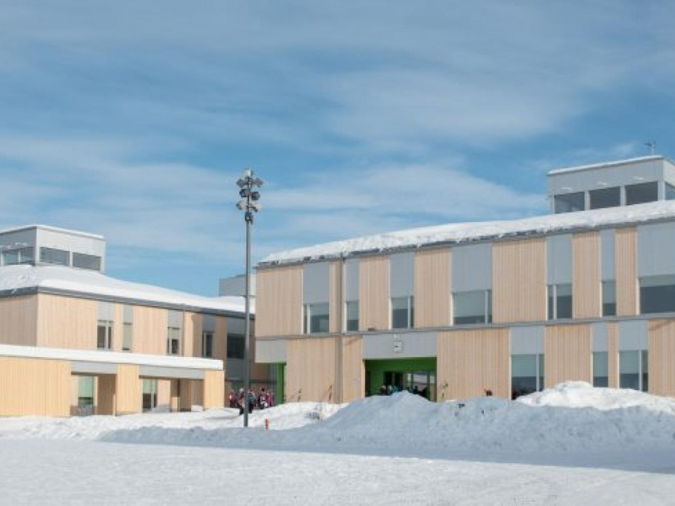 Kuva 8: ”Koulu on kuhmolaisten oma juttu”