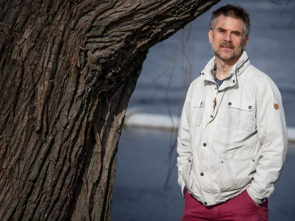 Uudet tuotteet voivat pelastaa Suomen metsäteollisuuden tulevaisuuden Teknistä hiiltä akkuihin, hiilikuitua autoihin ja puurakentamista kaupunkeihin